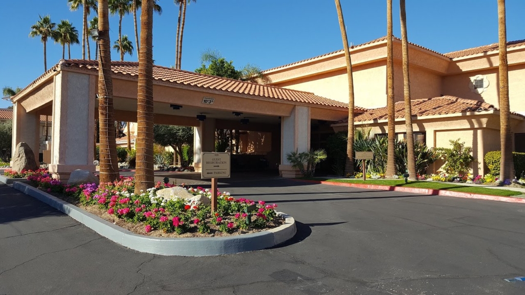 entrance at the welk resort named desert oasis in palm springs 