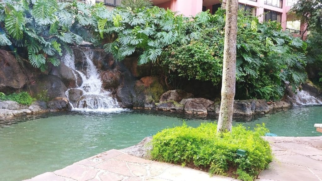 RCI Resorts in Maui: Kahana Falls Pool