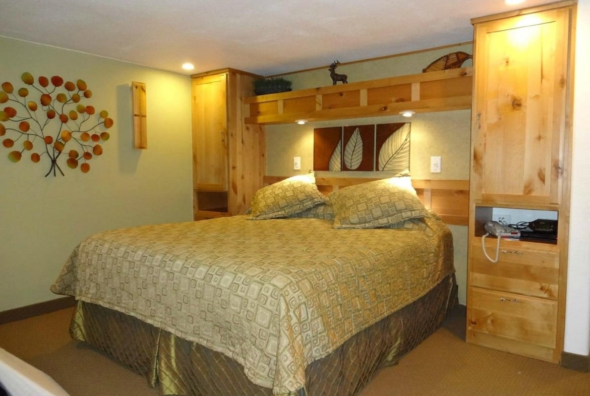 Americana Vacation Club Resort bedroom
