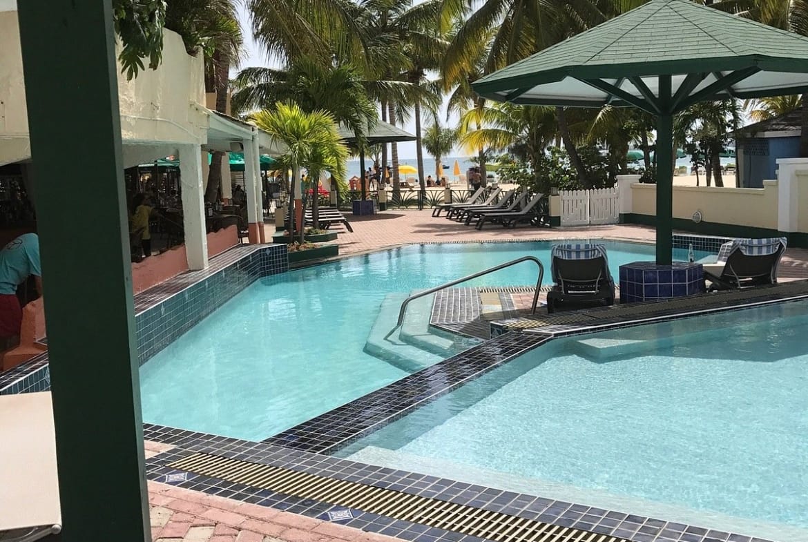 Atrium Resort On Simpson Bay Beach