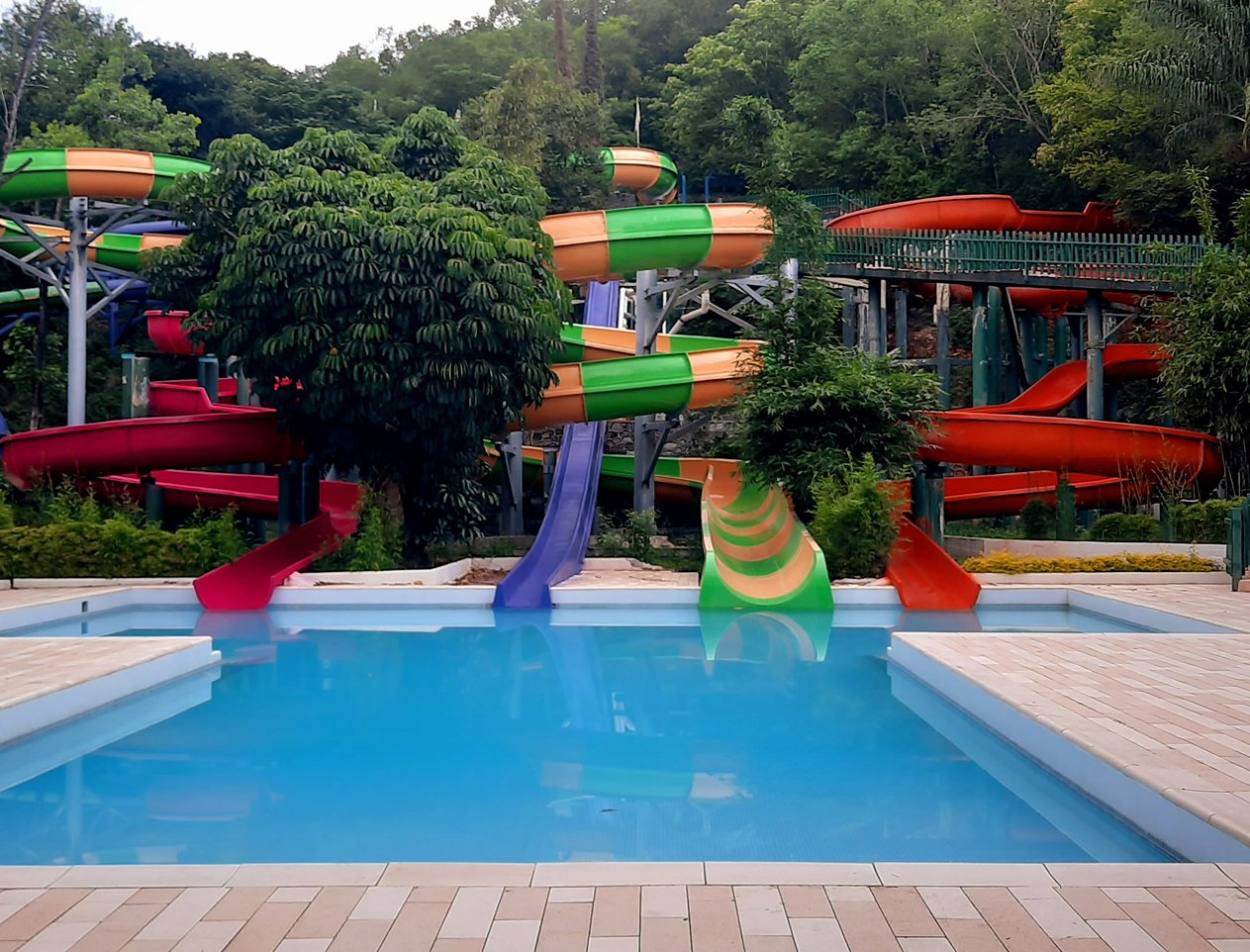 Bahia Escondida Waterslides