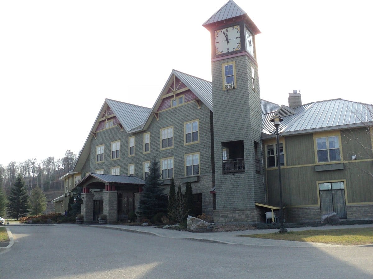 Calabogie Peaks Hotel