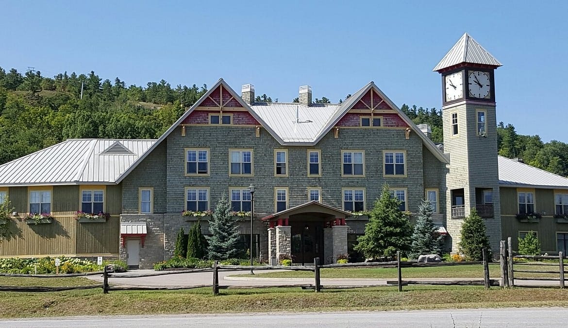 Calabogie Peaks Hotel