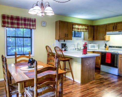 Club Chalet of Gatlinburg kitchen