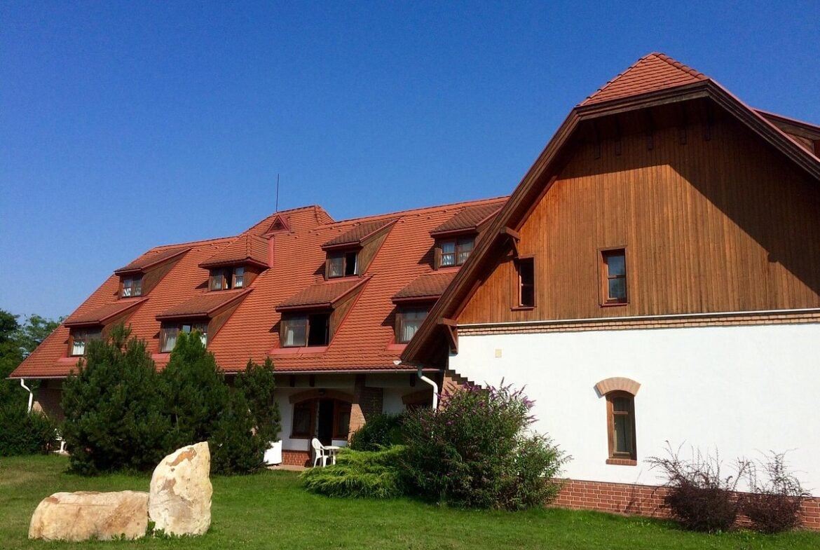 Club Dobogomajor Building