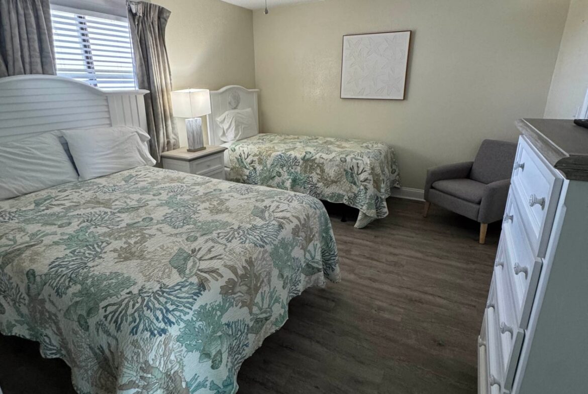 Club Regency At Regency Towers Bedroom