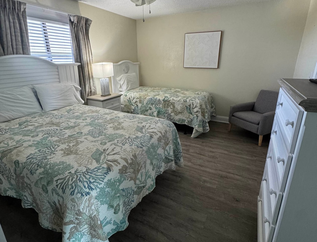 Club Regency At Regency Towers Bedroom