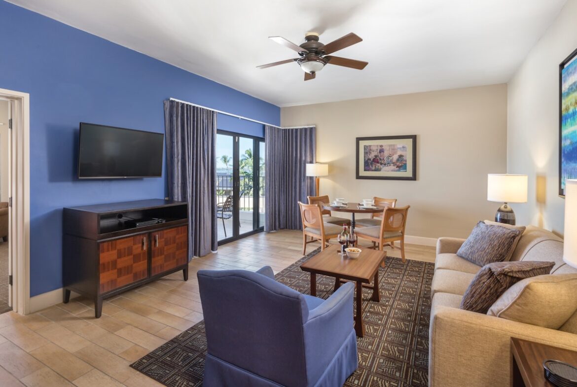 Club Wyndham Royal Sea Cliff Living Room