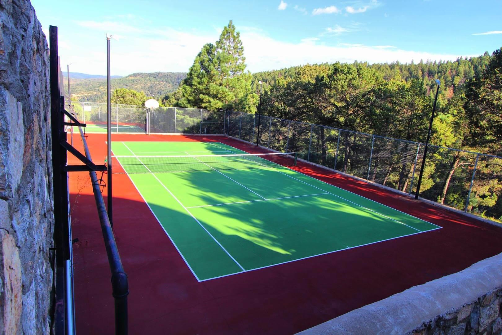 Crown Point Resort — Tennis Court