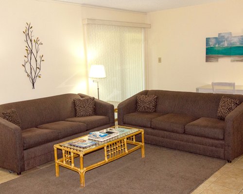 Deercreek living room