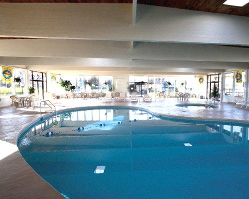 Fox Hills Resort — Pool