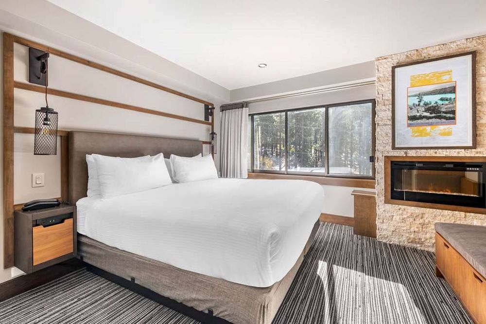 Hilton Vacation Club Tahoe Seasons Bedroom
