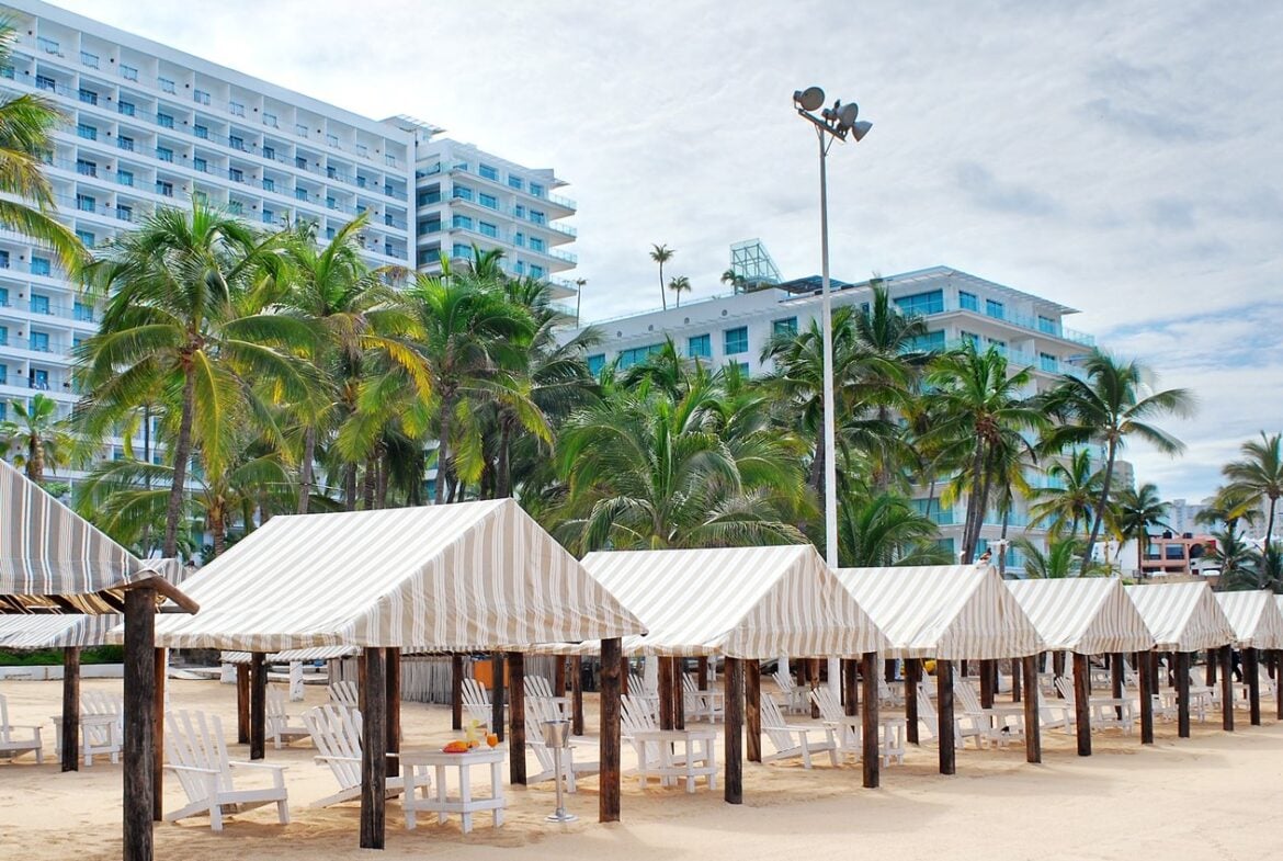 Hotel Emporio Acapulco Beach