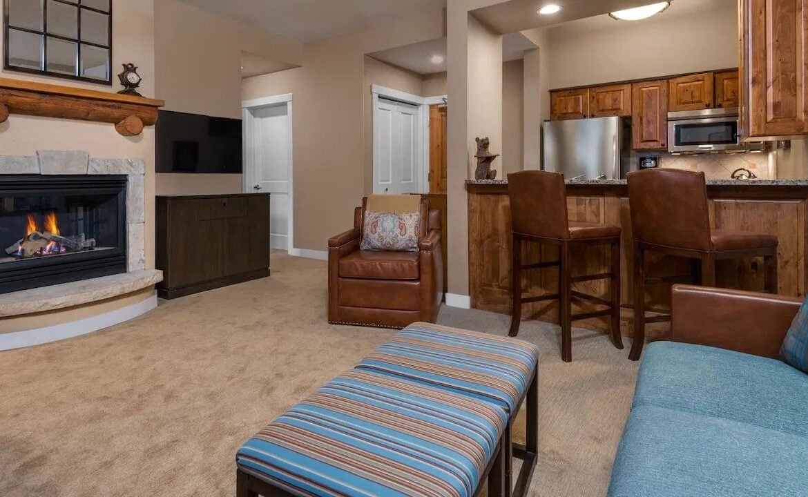 Hyatt Mountain Lodge Living Room