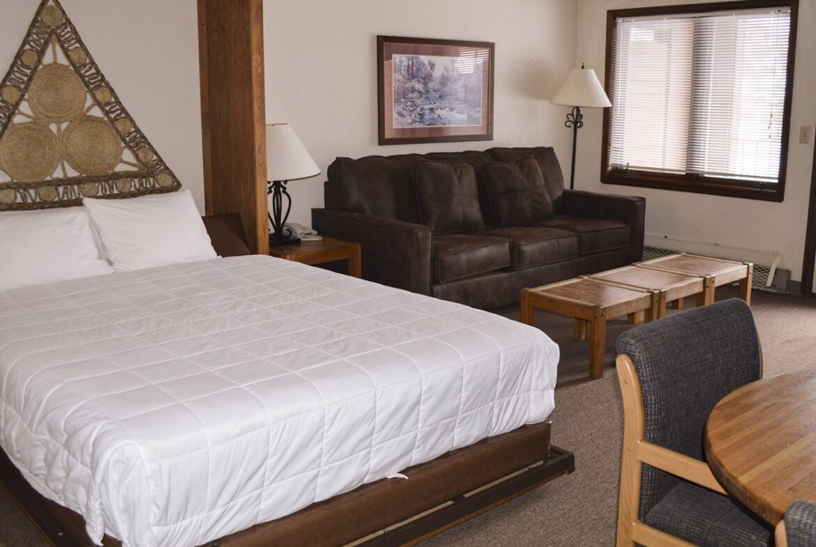 Inn At Silvercreek Studio