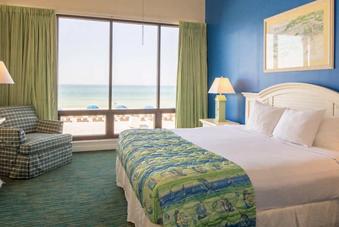 Landmark Holiday Beach Resort — Bedroom