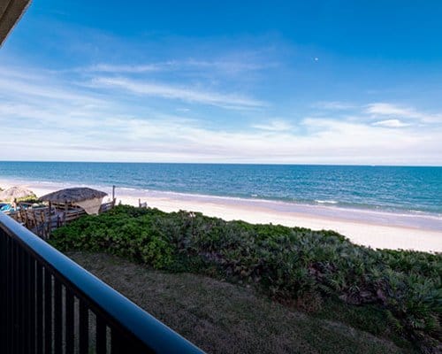 Las Olas Beach Club Of Cocoa Beach