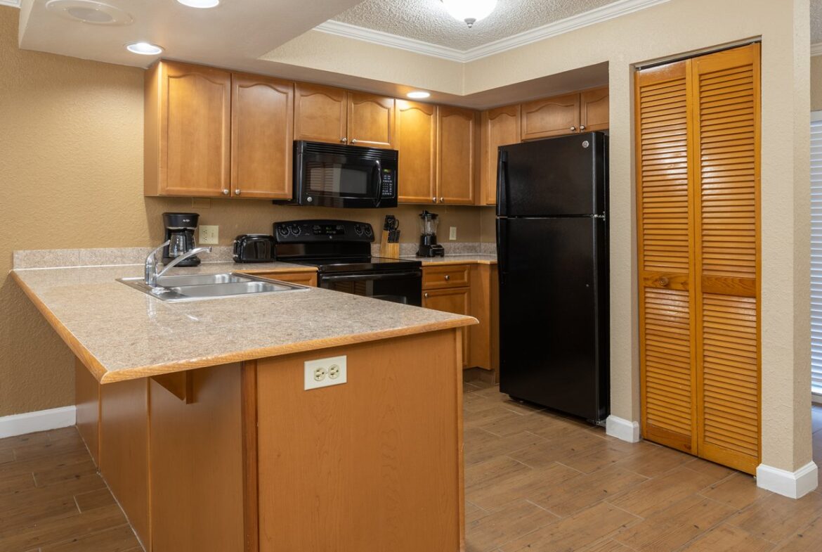 Legacy Vacation Club Orlando – Oaks Full Kitchen