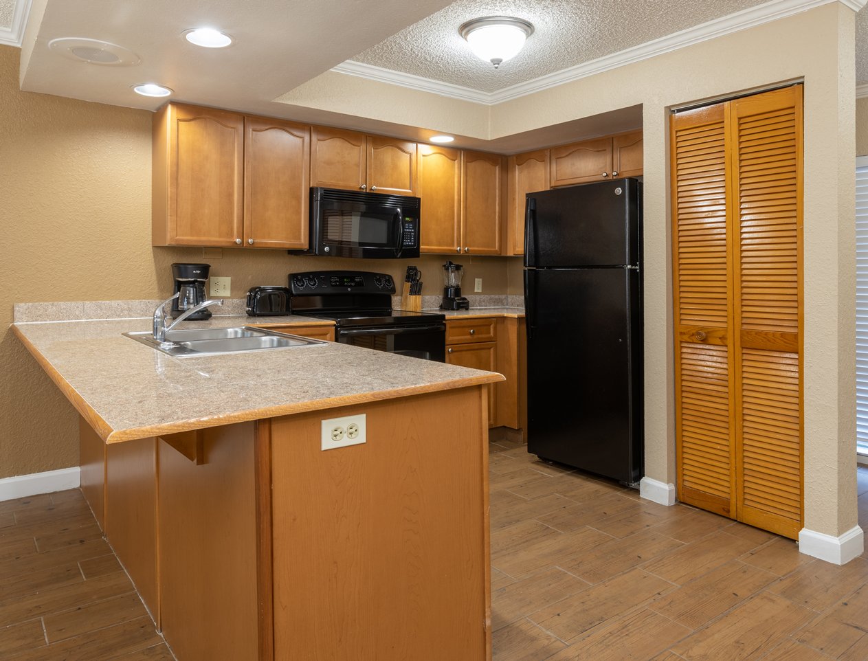 Legacy Vacation Club Orlando – Oaks Full Kitchen