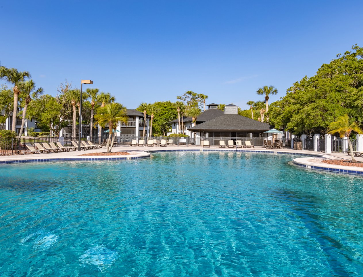 Legacy Vacation Club Orlando – Oaks Pool Seating