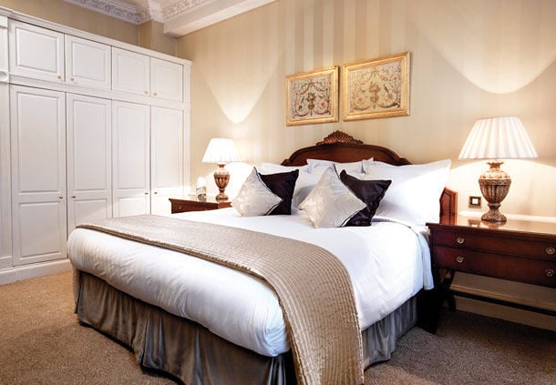 Marriott’s Grand Residence At London Bedroom