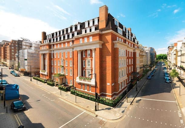 Marriott’s Grand Residence At London Building