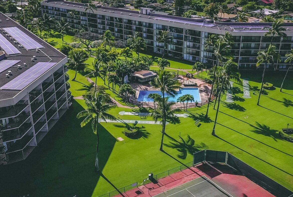 Maui Sunset I And II Pool
