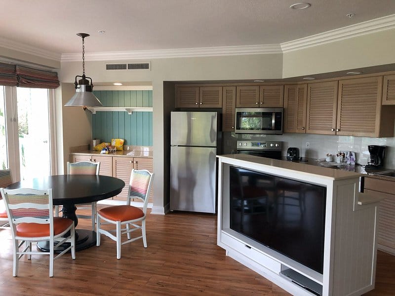 dining area overview at old key west