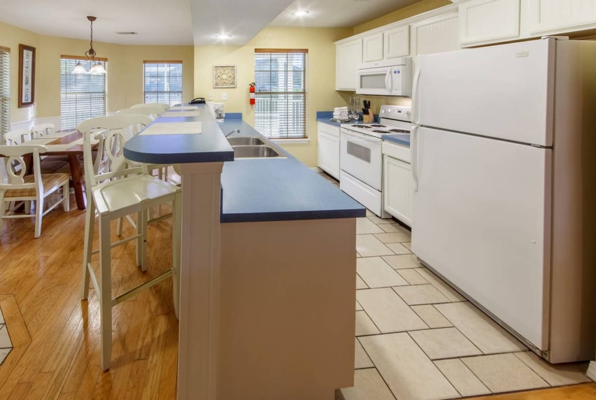 Piney Shores Resort Presidential Kitchen