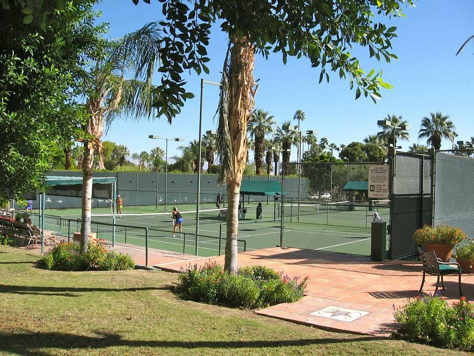 Tennis Courts at Palm Springs Tennis