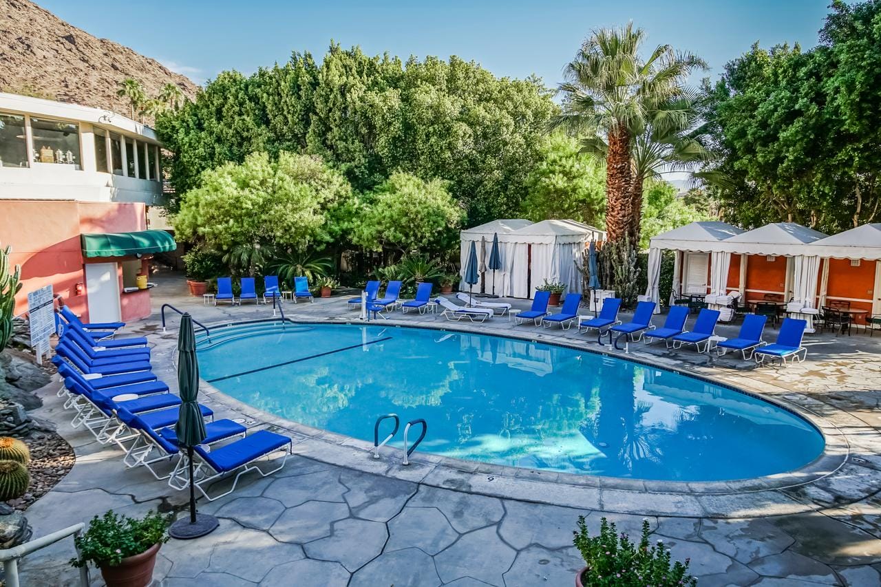 Palm Springs Tennis Club Poolside