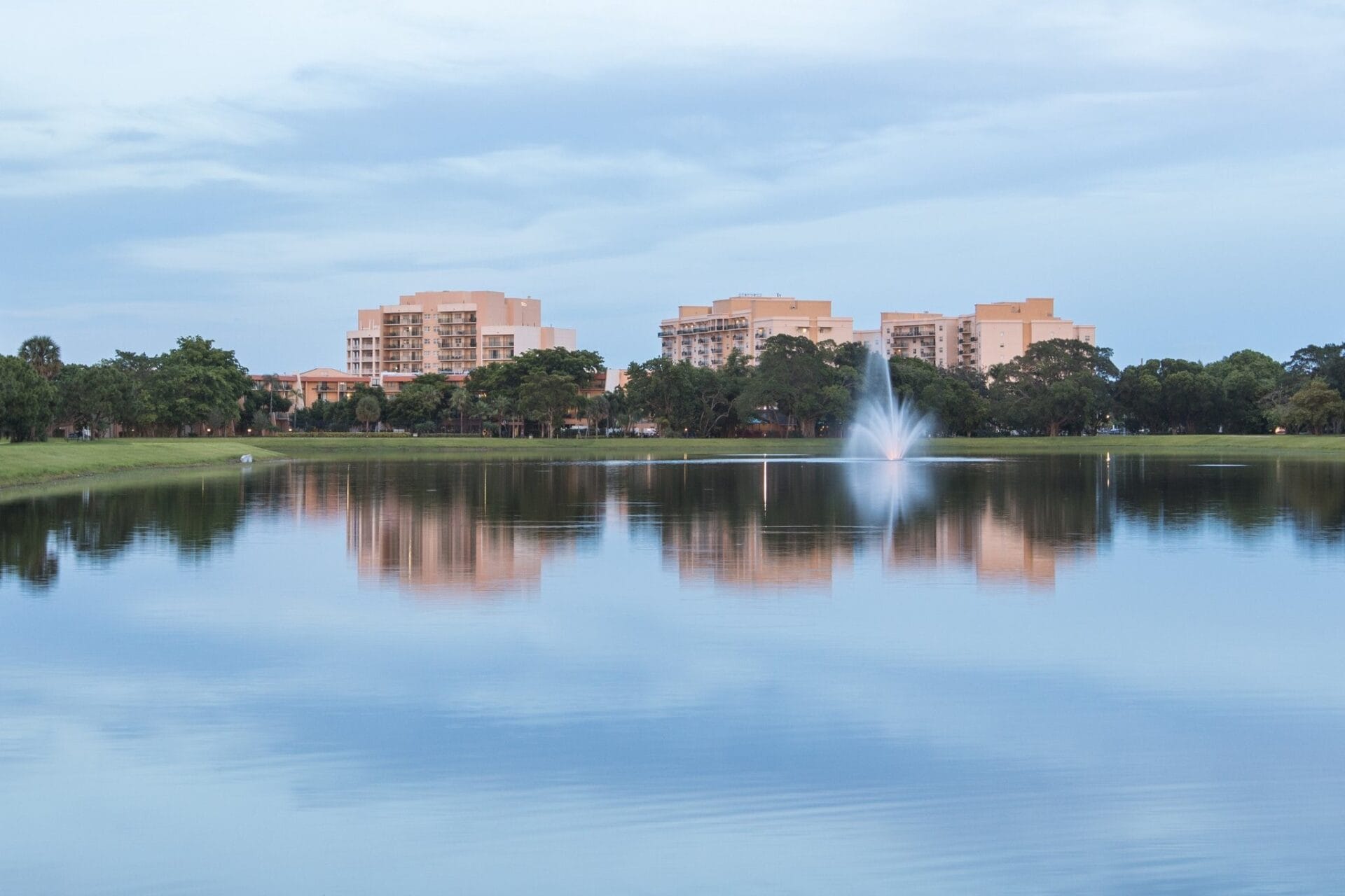 Wyndham Palm Aire Lake