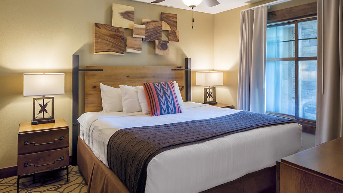 Paradise Point Resort Bedroom