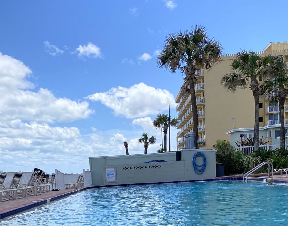 Plantation Island Pool