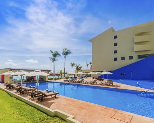 Raintree's Club Regina Cancun | Timeshares Only