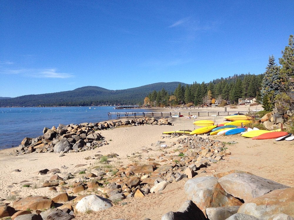 Red Wolf Lakeside Lodge Beach