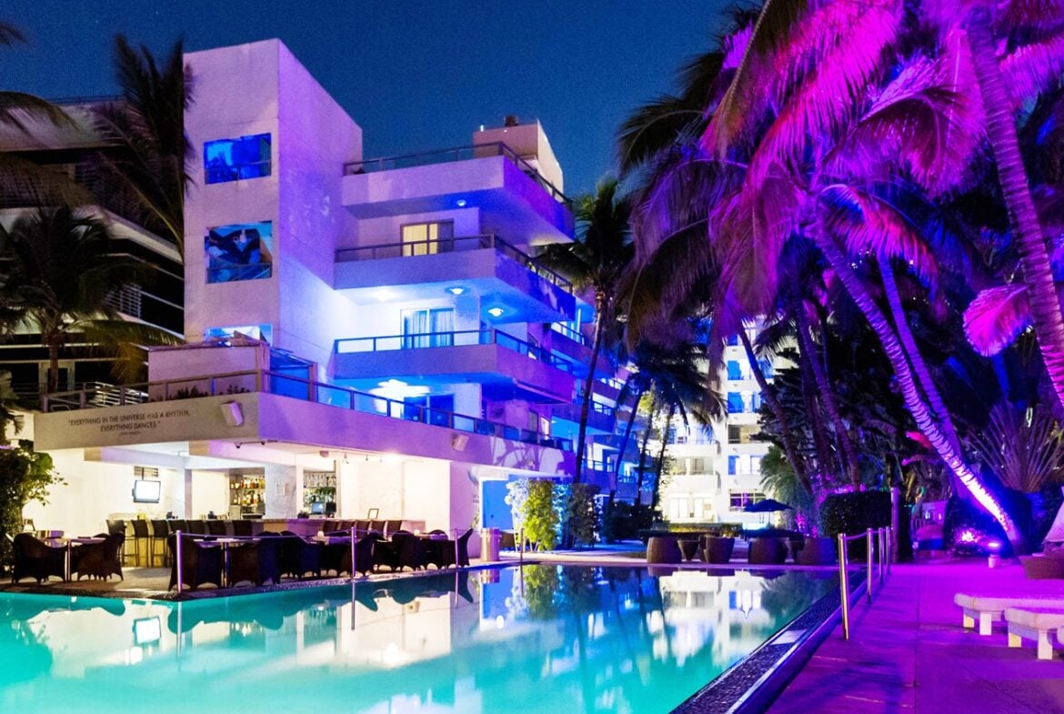 Sagamore Suites Hotel Night