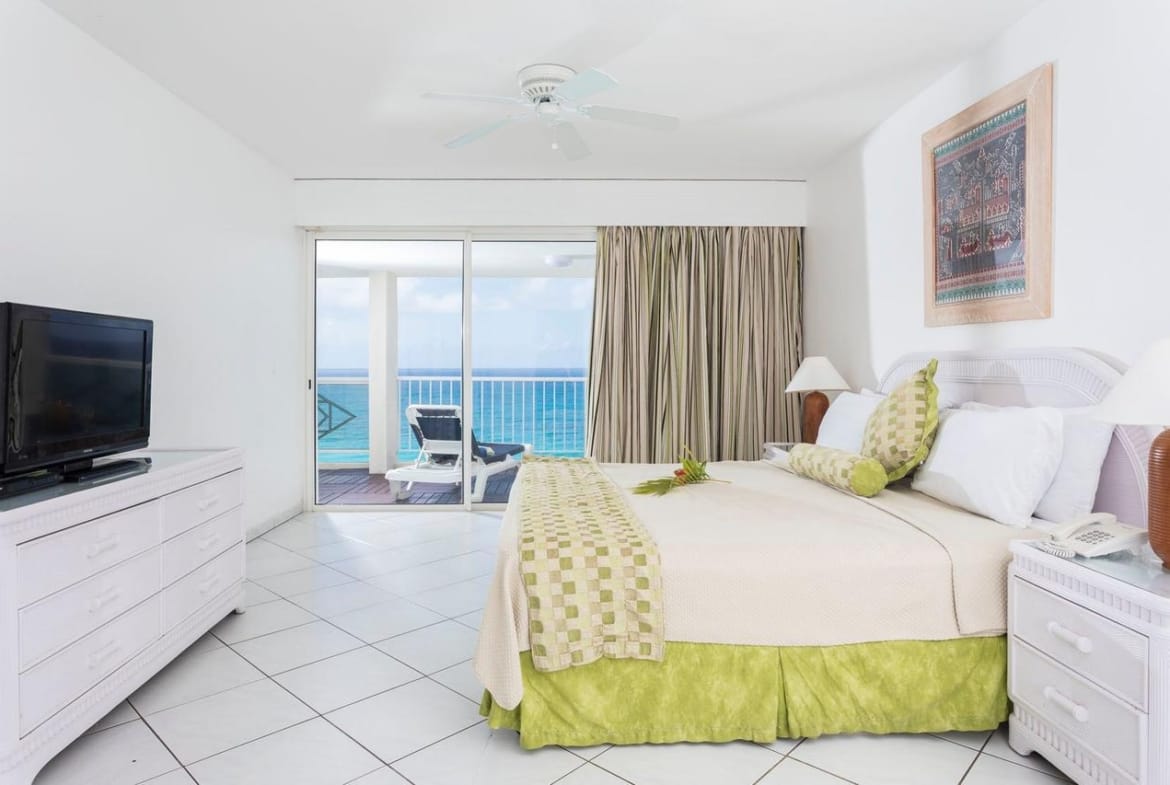 Sapphire Beach Club Bedroom