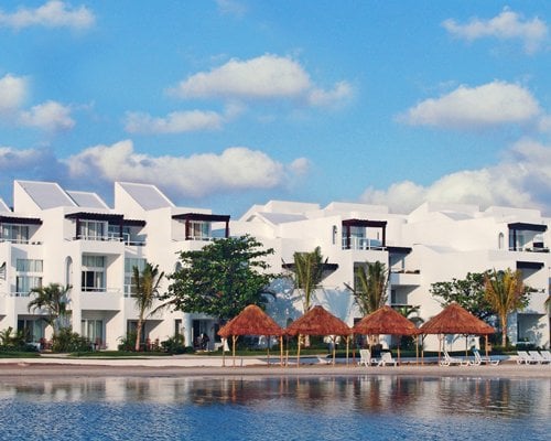 Sunset Lagoon Hotel And Marina