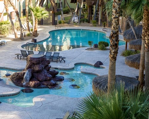 Tahiti resort pool