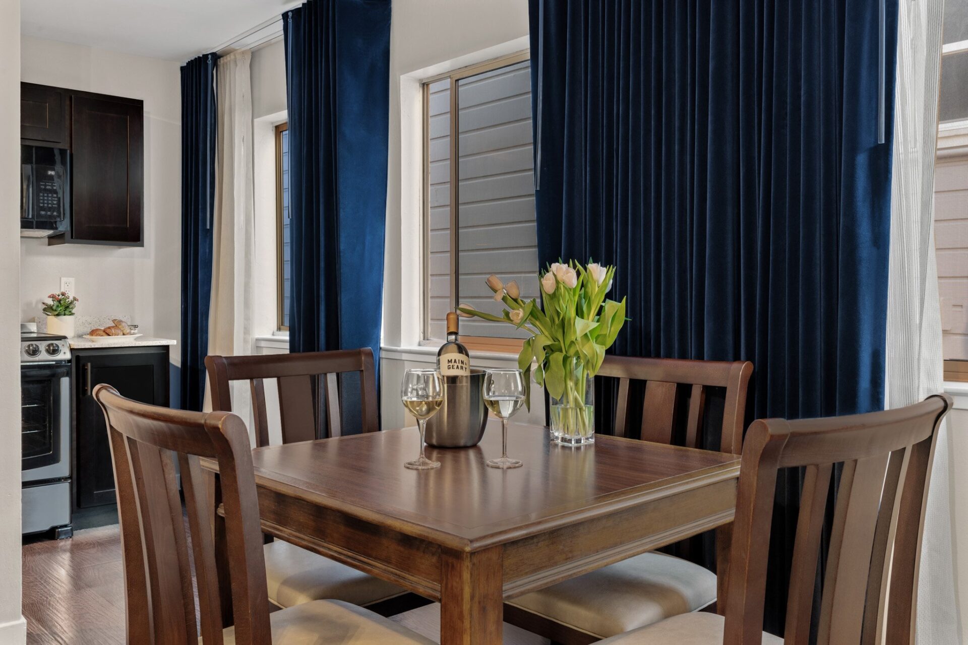 The Suites At Fisherman’S Wharf Dining Room