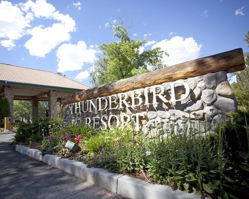 Thunderbird Resort Club