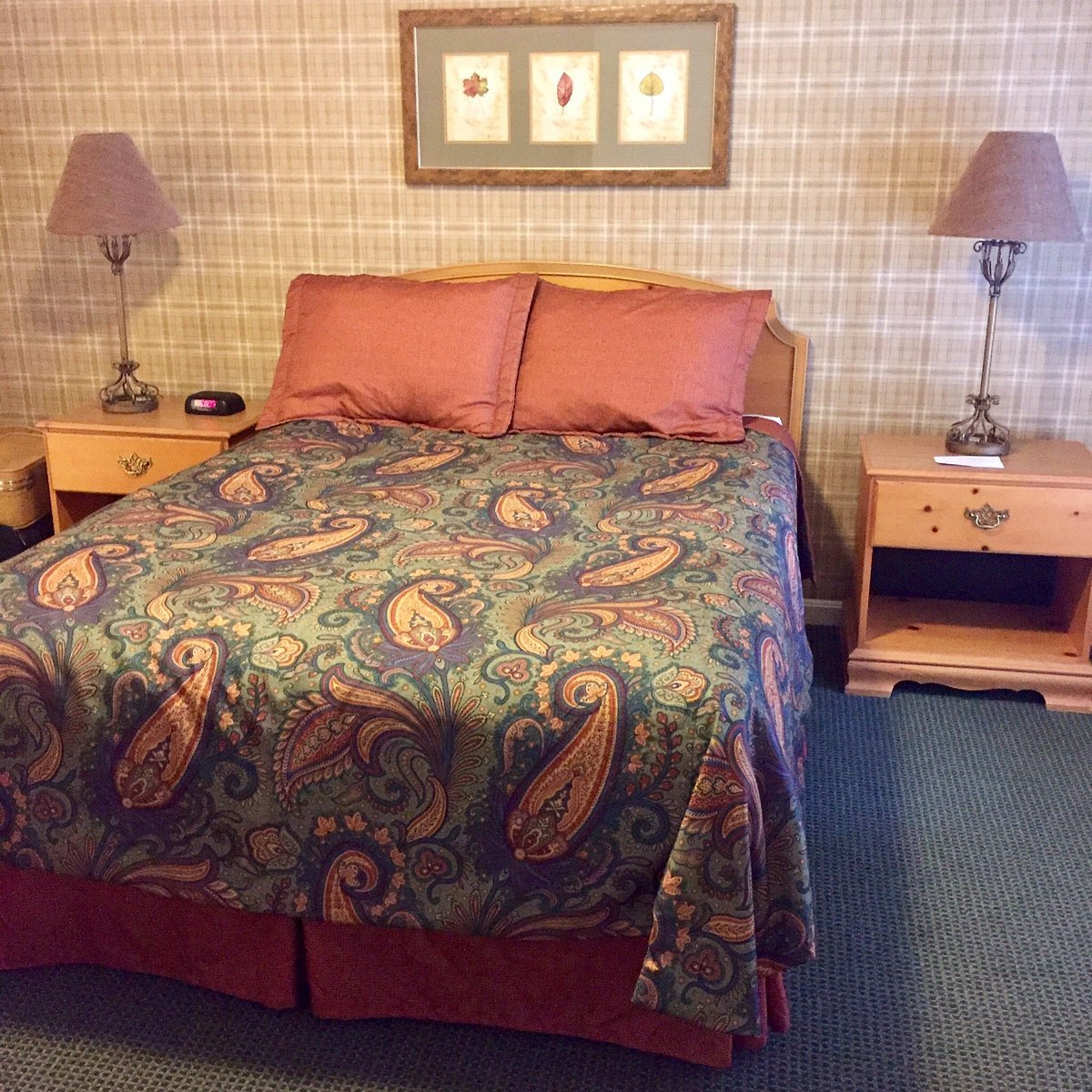 Vacation Village In The Berkshires bedroom