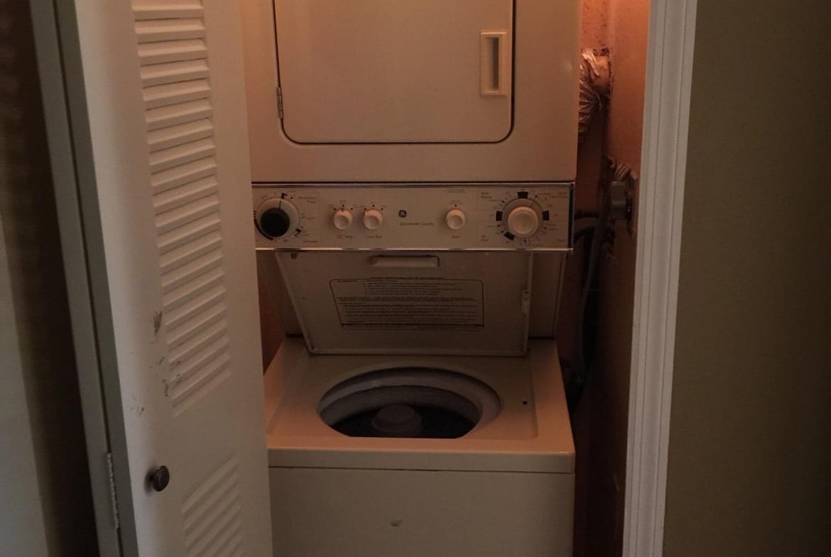 Vacation Villas At Fantasyworld washer-dryer