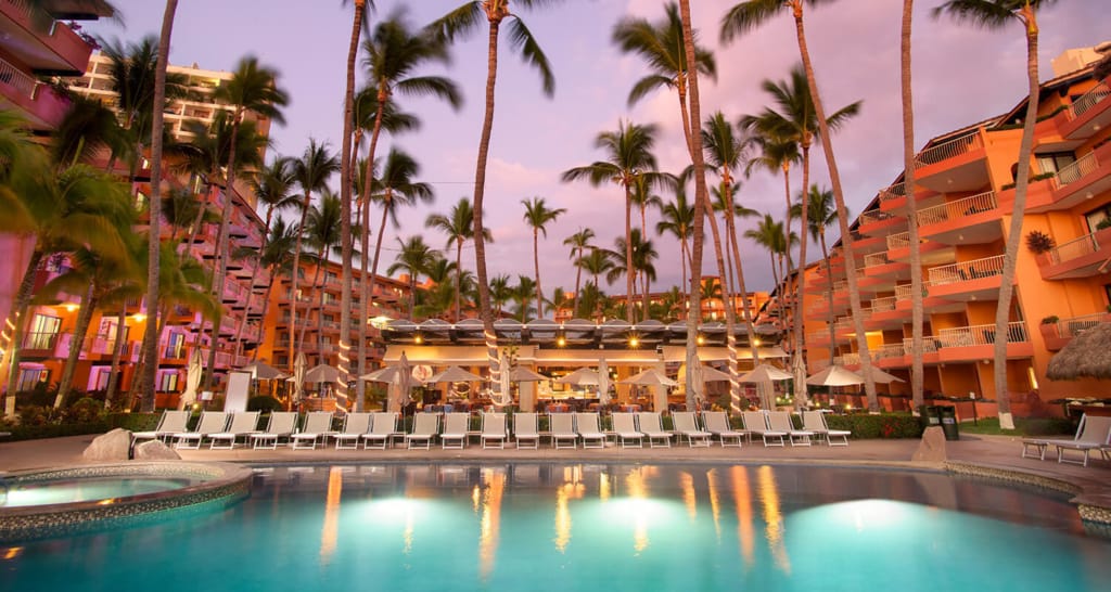 Villa del Palmar Vallarta — Pool and Pool Bar