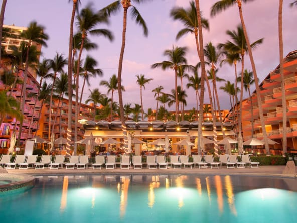 Villa del Palmar Vallarta — Pool and Pool Bar