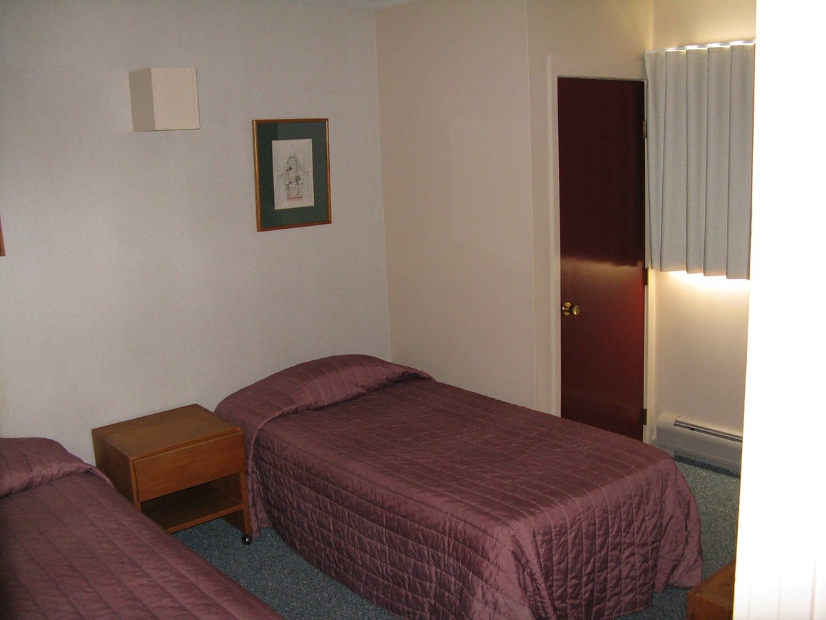 Village Green At Stowe double beds