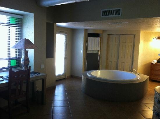 Villas Gold Canyon bath