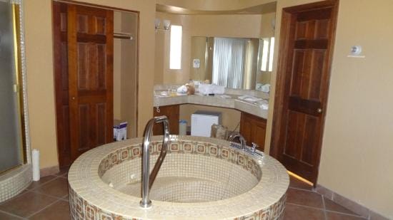 Villas Gold Canyon tub