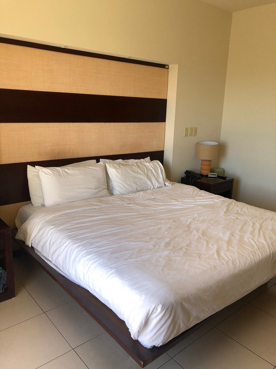 Villas Sol Hotel And Beach Resort bedroom